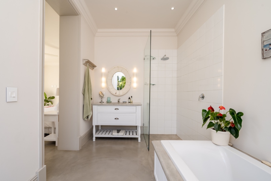 4 Bedroom Property for Sale in Goose Valley Western Cape